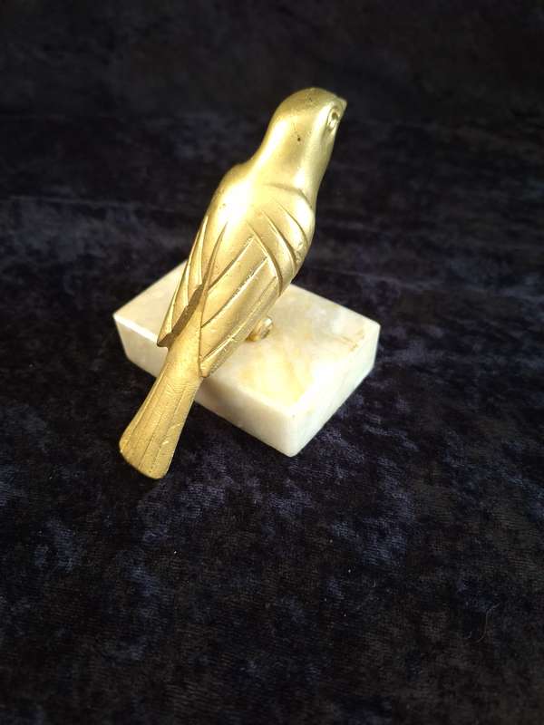Vintage Desk Cast-Iron Bird Fugurine Paper Weight.