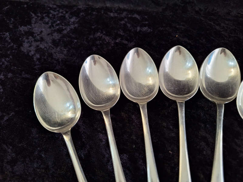 Vintage James Ryals EPNS-A1 Plating Dessert Spoons.