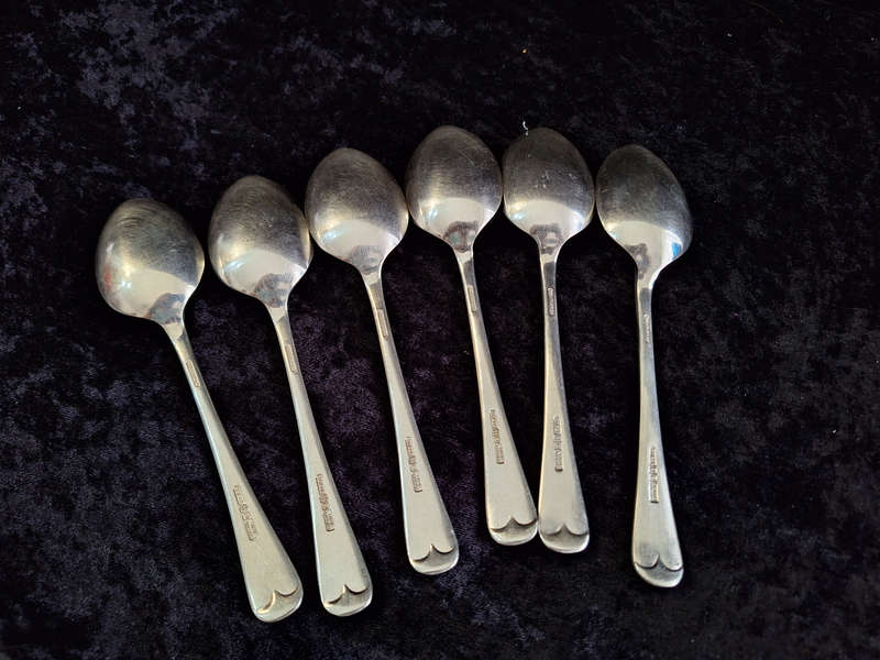 Vintage James Ryals EPNS-A1 Plating Dessert Spoons.