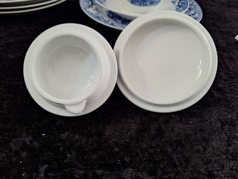 Beautiful William & James - Staffordshire Porcelain Tea Set.