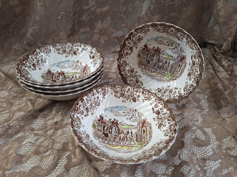 Beautiful Set of 6 Johnson Bros Ironstone Coaching Scenes Cereal Bowls