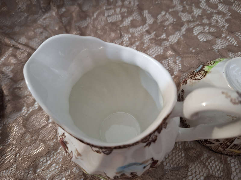 Beautiful Johnson Bros Ironstone Coaching Scenes Milk and Sugar Set.