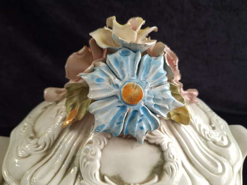 Stunning Italian Soup Tureen