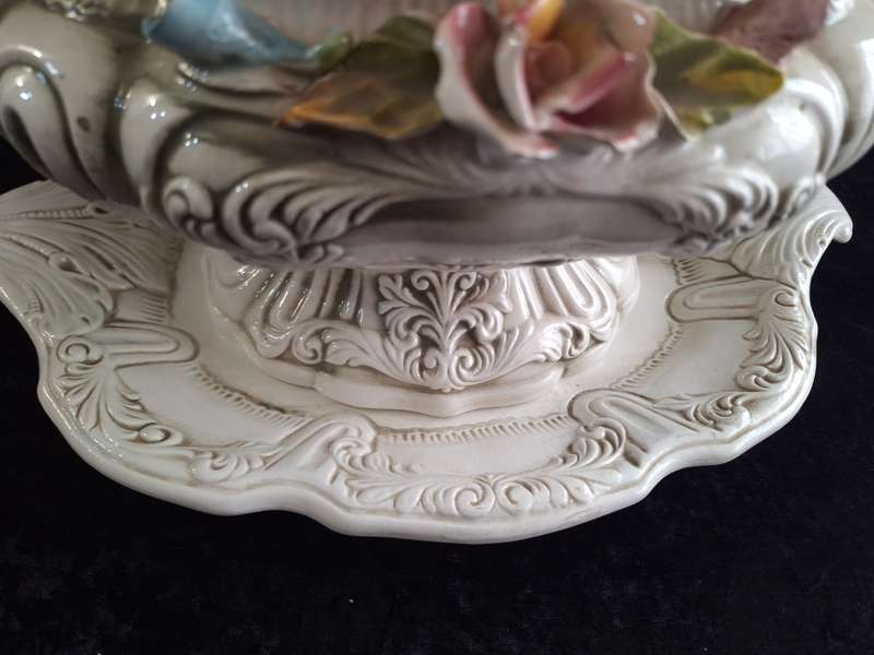 Stunning Italian Soup Tureen