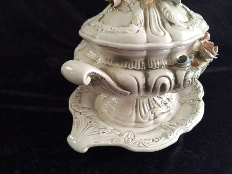 Stunning Italian Soup Tureen
