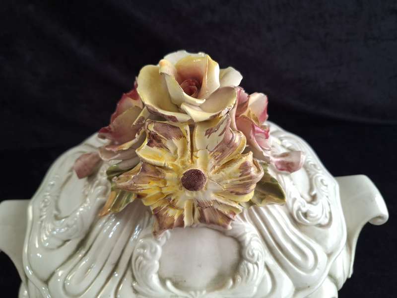 Stunning Italian Soup Tureen