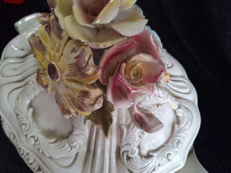 Stunning Italian Soup Tureen