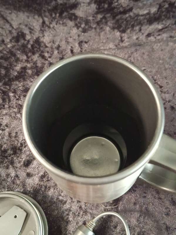 Stainless Steel Traveling Electric Heat Mug. (Keeps your Coffee Warm)
