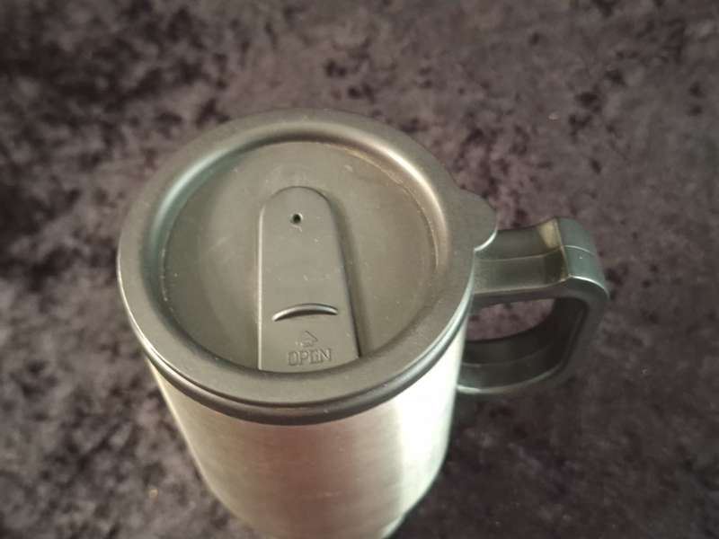 Stainless Steel Traveling Electric Heat Mug. (Keeps your Coffee Warm)