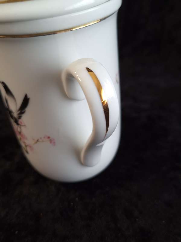 Vintage Porcelain Chinese Tea Infuser.