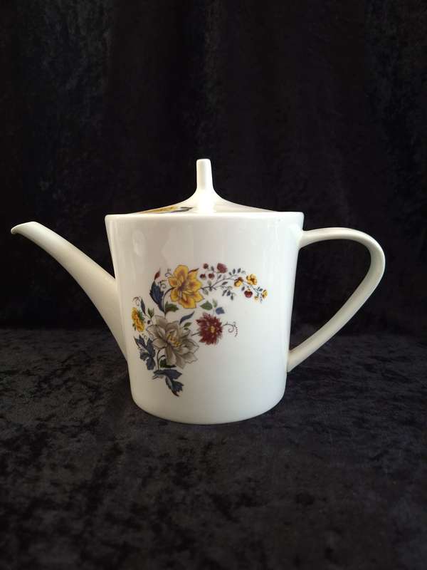 Beautiful Vintage S.A. Porcelain Constantia Ware Teapot.