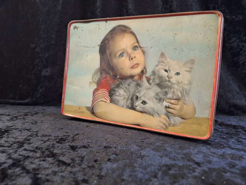 Vintage Humphries Tin