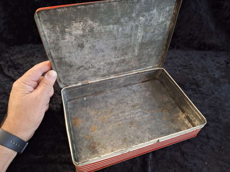 Vintage Humphries Tin