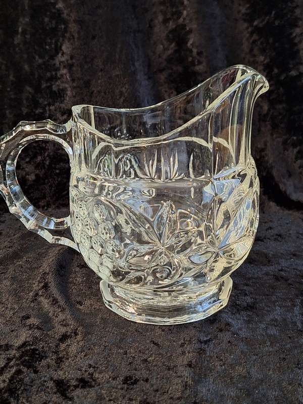 Stunning 1950's Vintage Pressed Glass Jug.