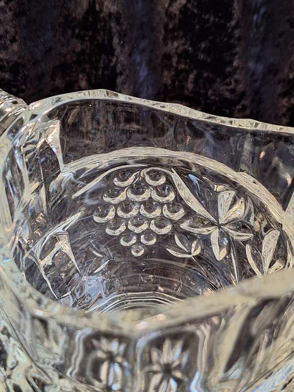 Stunning 1950's Vintage Pressed Glass Jug.