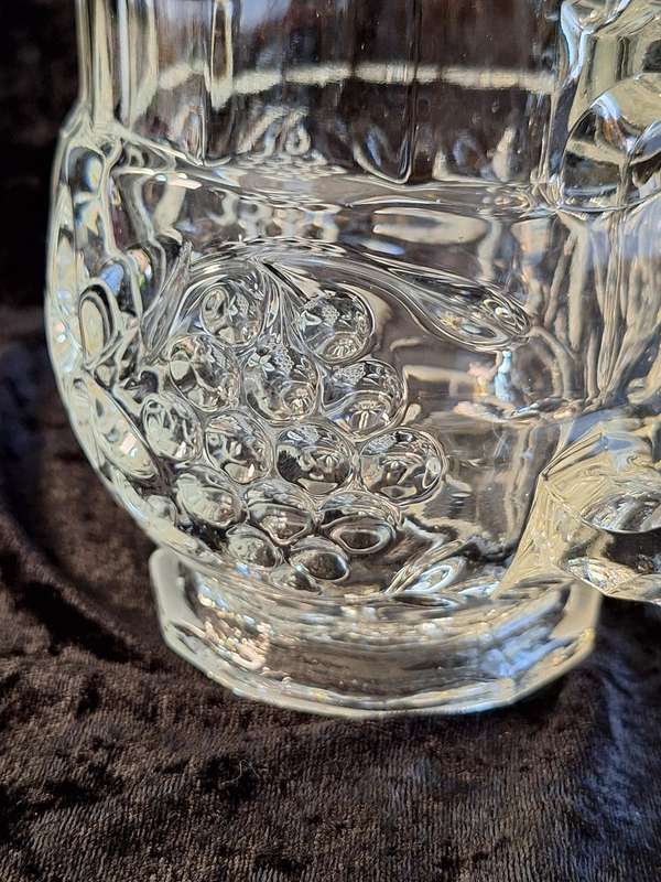 Stunning 1950's Vintage Pressed Glass Jug.