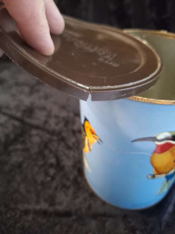 Vintage Koffiehuis S.A. Birds Coffee Tin.