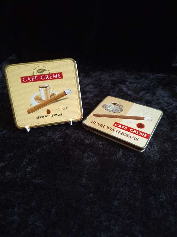 Vintage Crème Cigar Tins