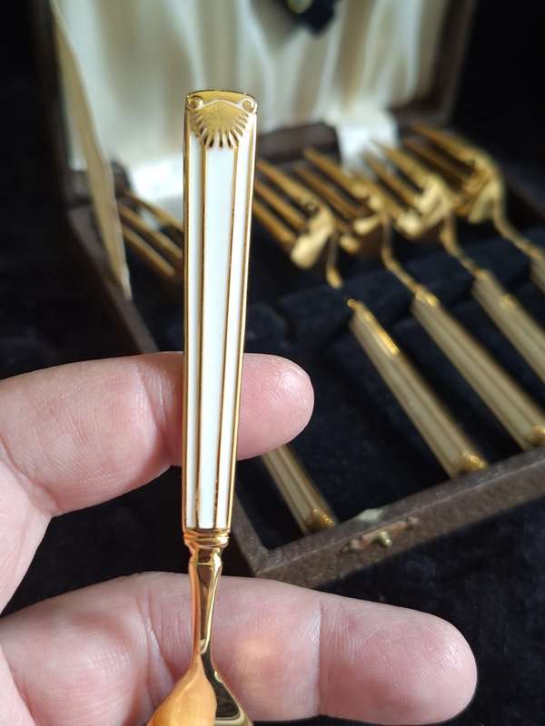 Vintage Art-Deco Style Gold-Plated Cake Forks. (Ebco)