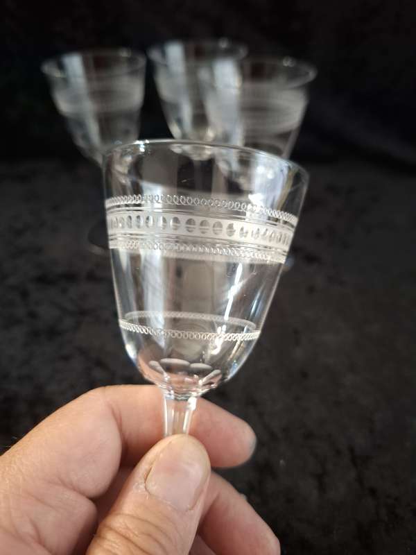Stunning Set of 4 Crystal Edwardian Etched Antique Sherry Glasses