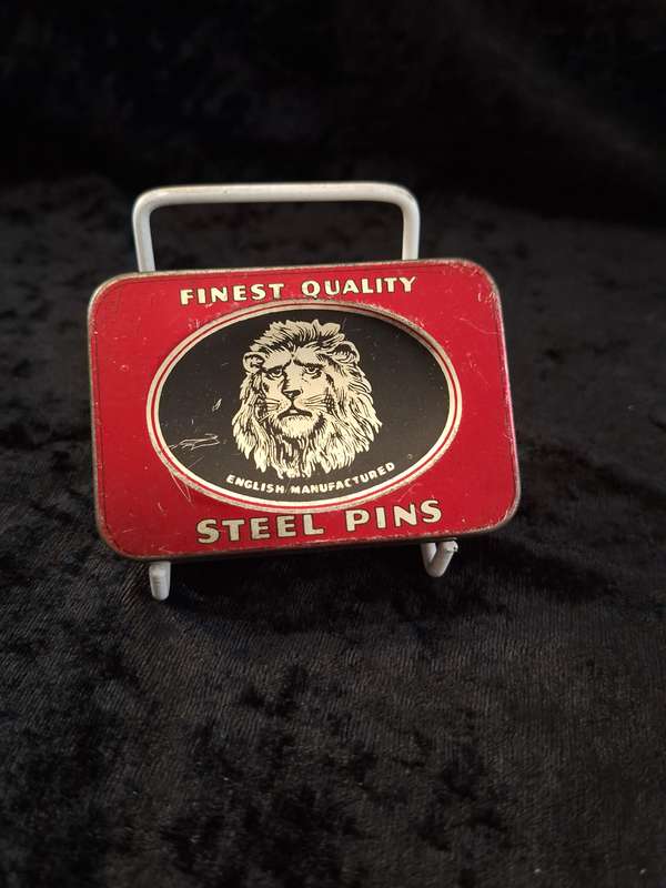 Vintage Lion Brand Steel Pins Tin