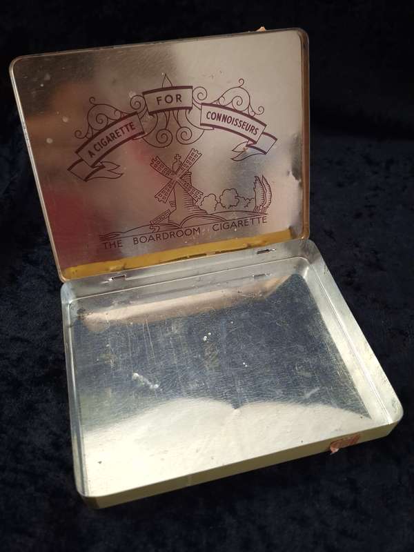 Vintage Mills Special Tin.