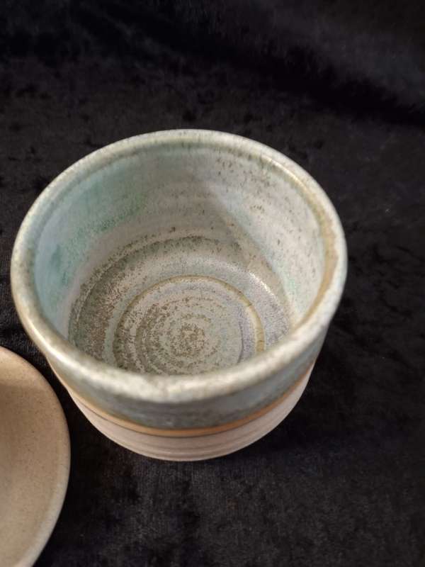 Beautiful Vintage Pottery Breakfast Butter Dish