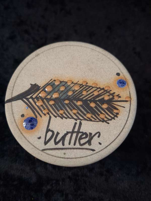 Beautiful Vintage Pottery Breakfast Butter Dish