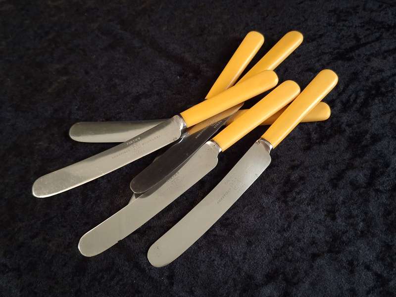 Vintage Set of 6 Firth's Sheffield Stainless-Steel Entrée Knifes (Faux Bone Handles)