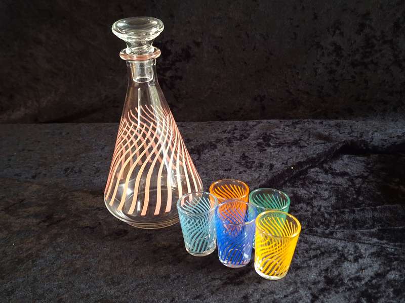 Stunning Vintage Retro French Liquor Decanter Set (5 Glasses only)