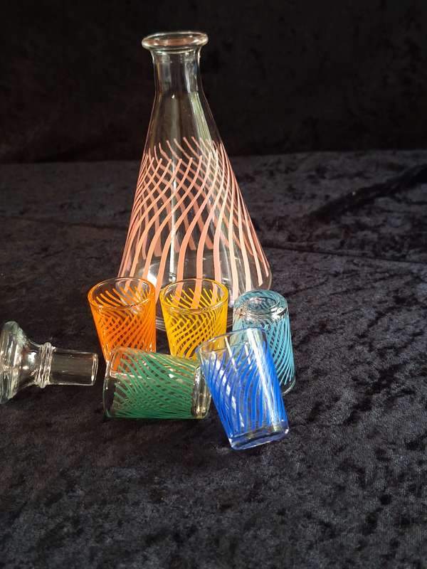 Stunning Vintage Retro French Liquor Decanter Set (5 Glasses only)