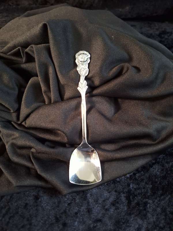 Vintage Stainless Steel Rose Pattern Sugar/Bon-Bon Serving Spoon.