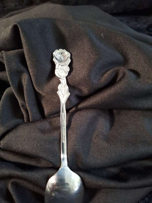 Vintage Stainless Steel Rose Pattern Sugar/Bon-Bon Serving Spoon.