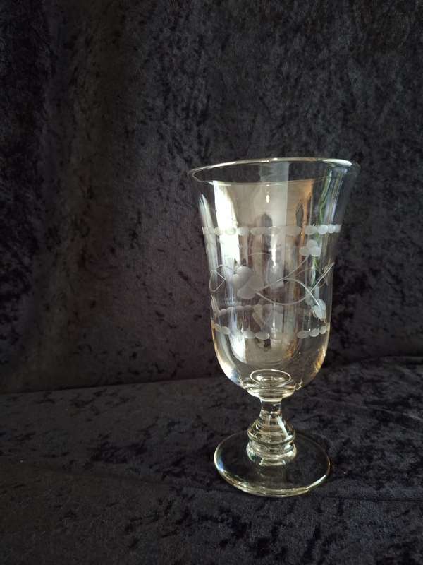 Beautiful Vintage Hand Cut Glass Vase