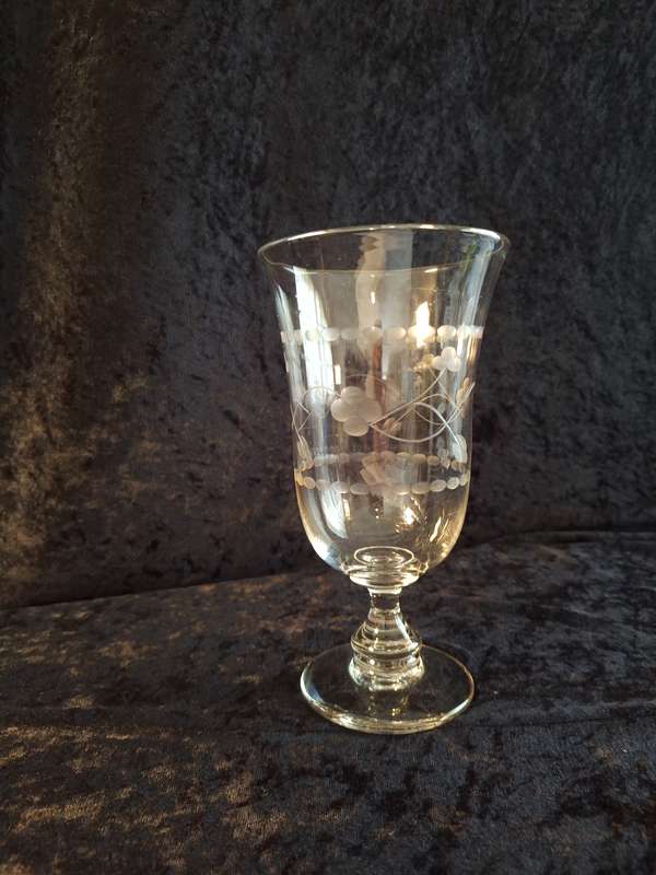 Beautiful Vintage Hand Cut Glass Vase