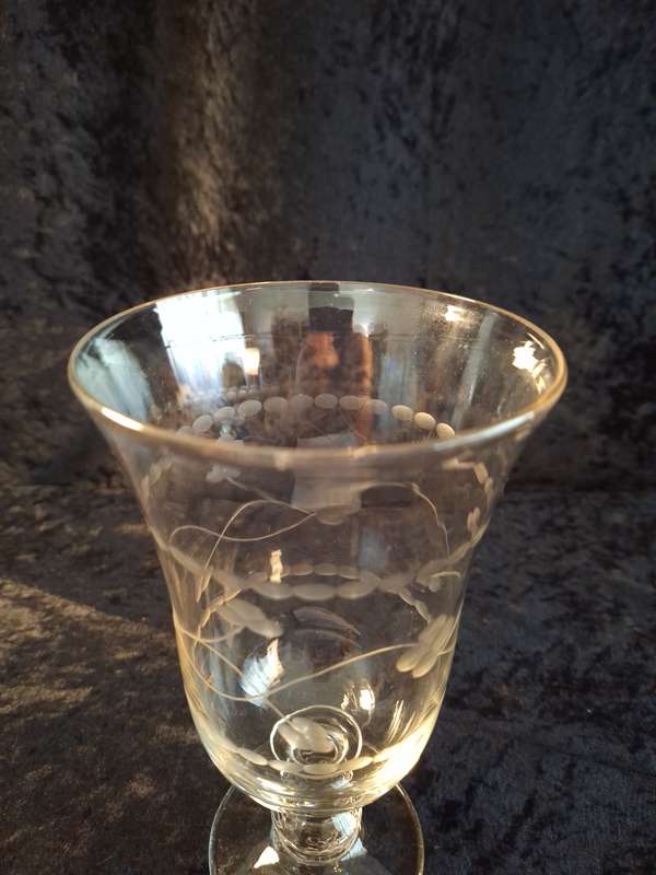 Beautiful Vintage Hand Cut Glass Vase