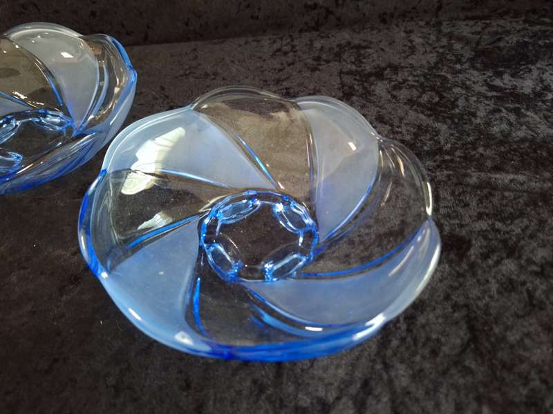 Vintage Set of Walther Glass Bowls.