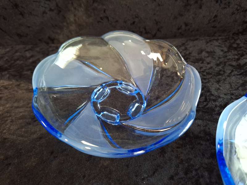 Vintage Set of Walther Glass Bowls.