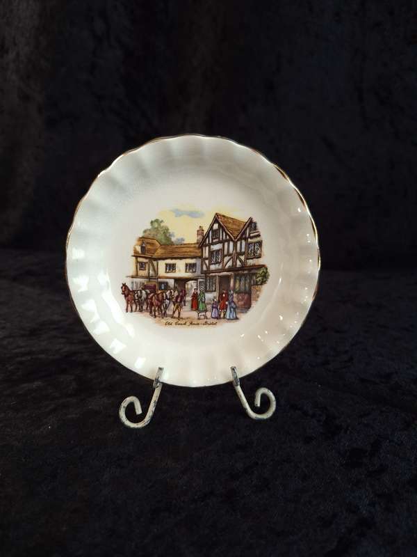 Vintage Sandland Ware Bon-Bon Dish.