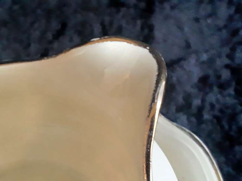 Vintage Alfred Meakin Gravy Boat and Saucer.