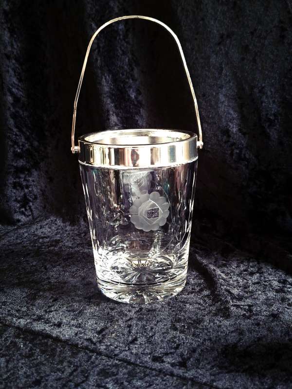 Stunning Vintage Rose Cut Crystal Ice Bucket.