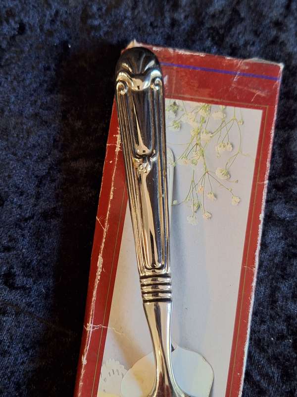 Vintage Silver Plated-Cake Lifter