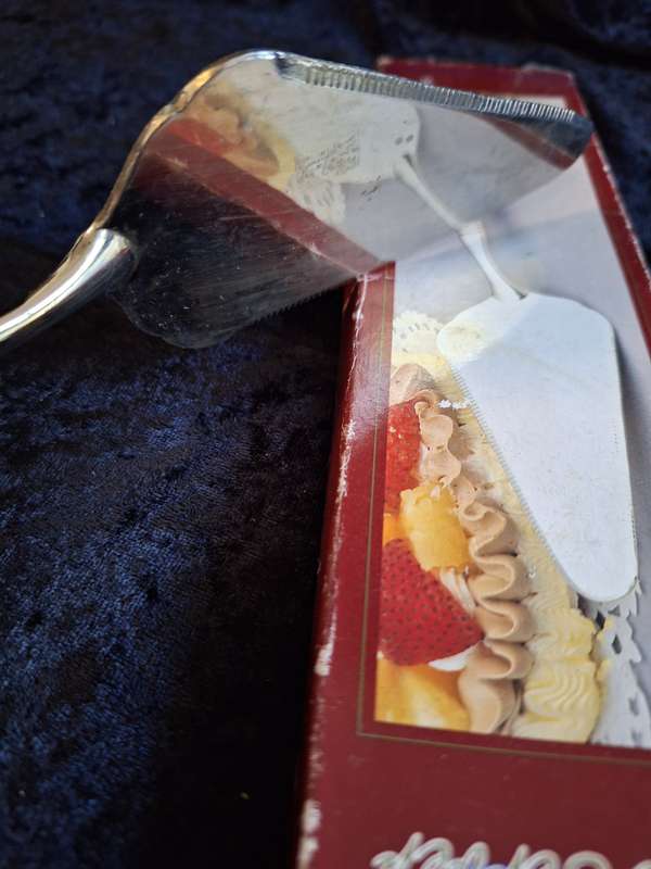 Vintage Silver Plated-Cake Lifter