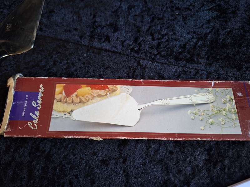 Vintage Silver Plated-Cake Lifter