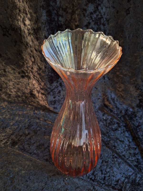 Stunning Vintage Mid-Century Vase.