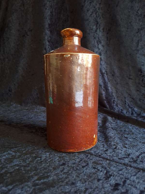 Antique Doulton Lambeth Stoneware Ink Bottle - 1858 to 1910.