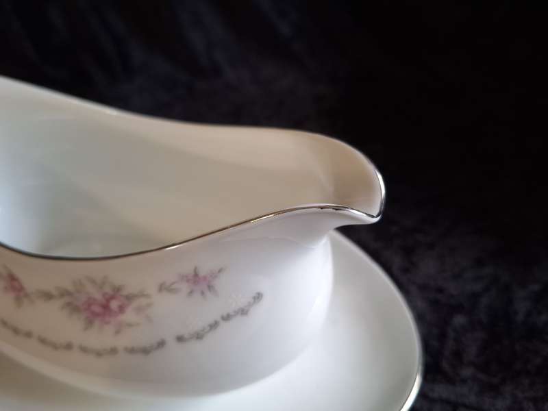 Beautiful Vintage Nagoya Pink Rose Fine China Gravy Bout with fixed tray.