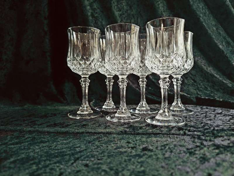 Stunning Set of 6 Vintage Cristal D'Arques White Wine Glasses