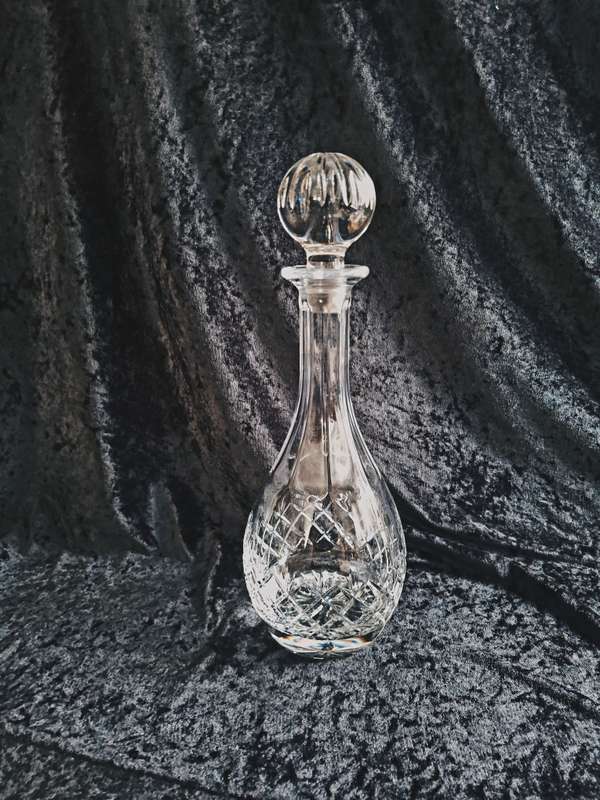 Stunning Vintage Crystal Decanter