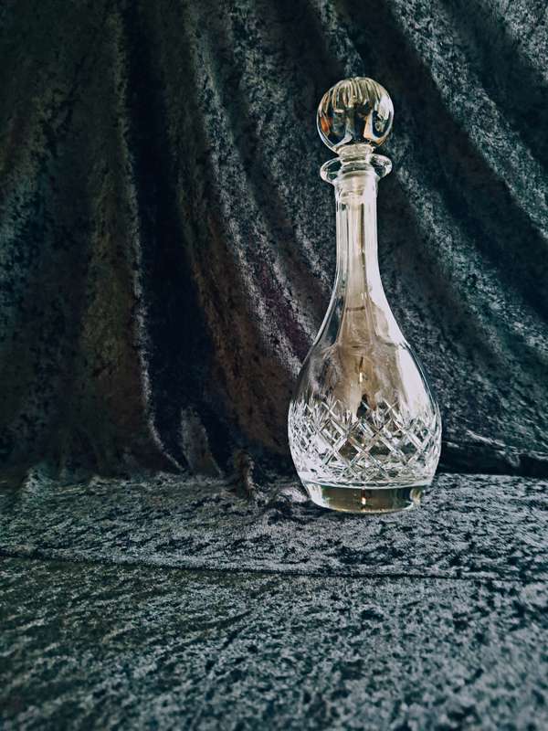 Stunning Vintage Crystal Decanter